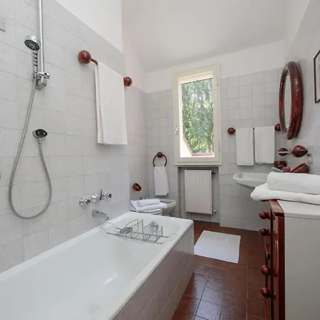 Σπίτι διακοπών Sleeps 6 Pool